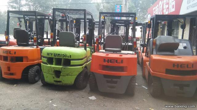 常年收售二手叉车1-15吨叉车租赁置换回收